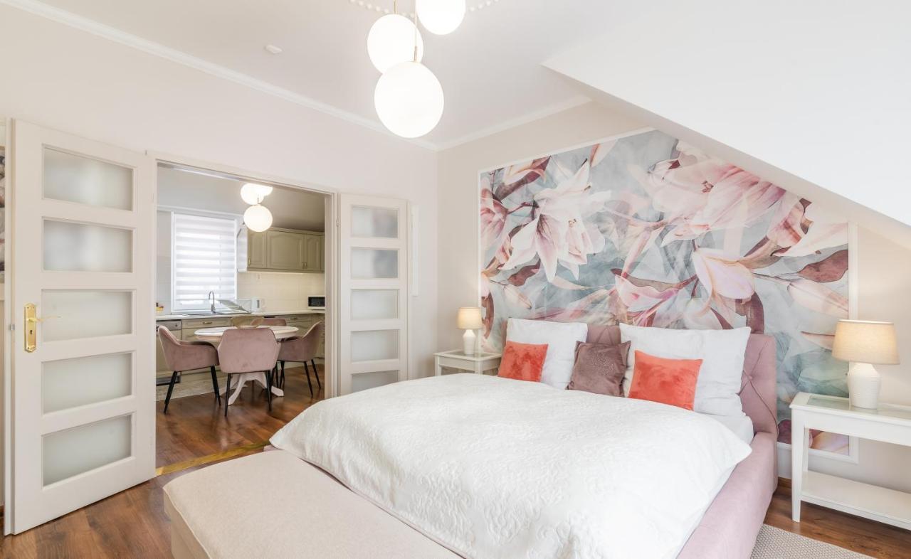Monarchia Apartman Pearl Mosonmagyarovar Exterior photo